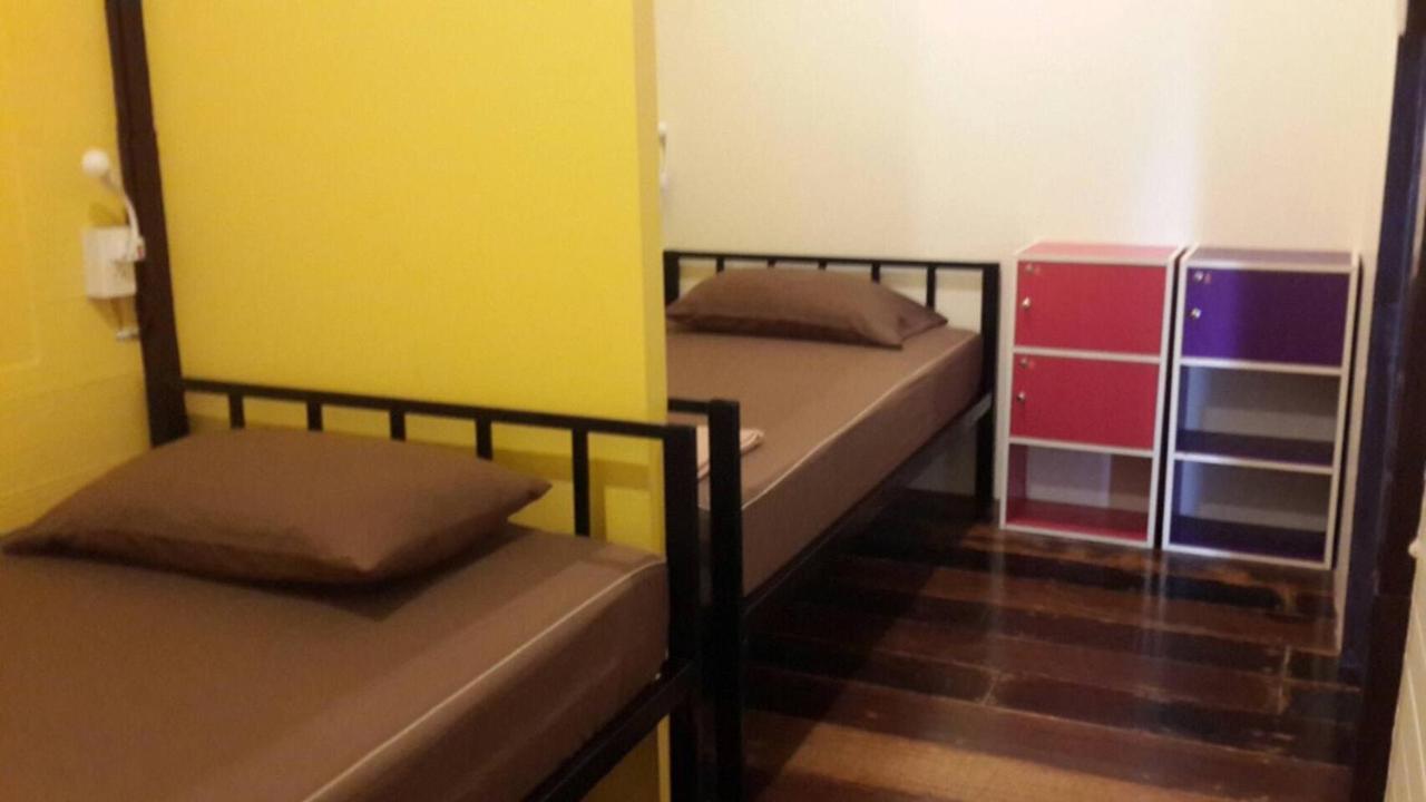 Viman Guesthouse Бангкок Екстер'єр фото